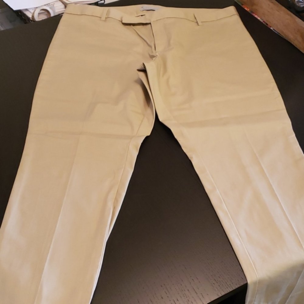 GAP Slim Cropped Pant